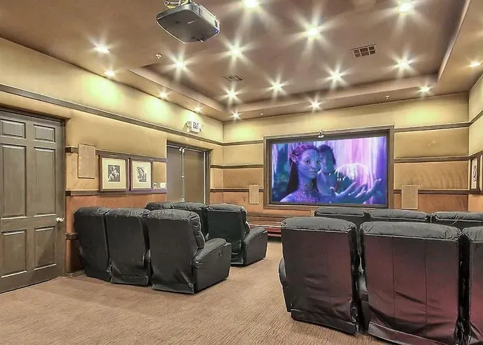 Indigo-communal Pool Hot Tub Gym & Movie Theater * Scottsdale