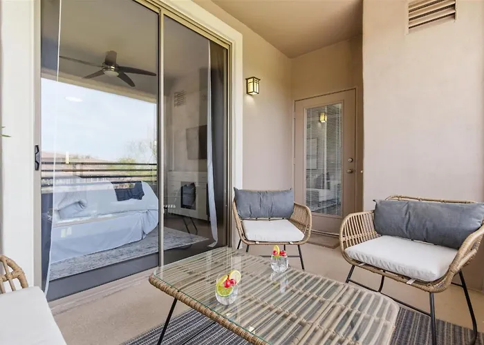 Hébergement de vacances Indigo-communal Pool Hot Tub Gym & Movie Theater